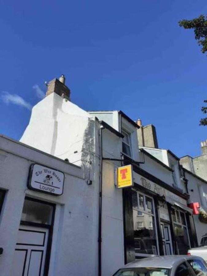 The Holiday Hoose Kinghorn Exterior photo
